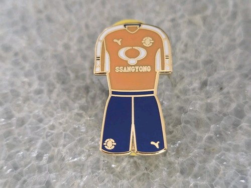 Classic luton town crest - town,
