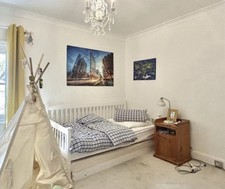 White trundle bed, vgc