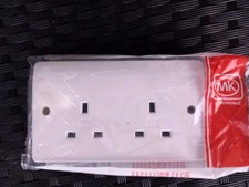 MK K781WHI 13 AMP 2 GANG