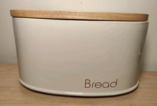 Rayware Modena Ceramic Bread Bin with Wooden Lid - Cream