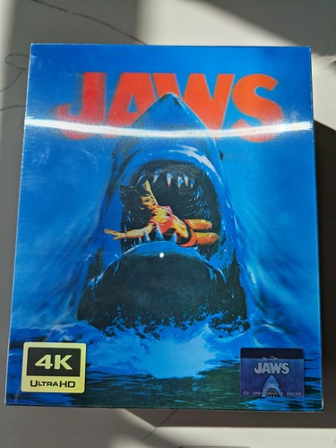 Jaws uhd fan club box - fan,