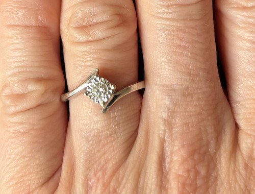 9ct white gold - gold, ring