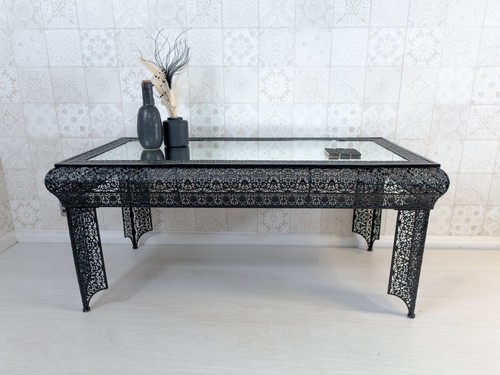 Black embossed metal - embossed,