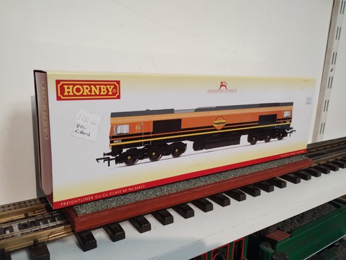 Hornby r3922 freightliner - hornby,