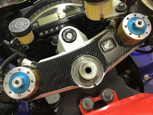 Carbon fibre effect yoke - carbon, cover