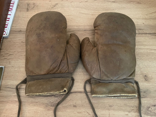 Vintage leather boxing - , gloves