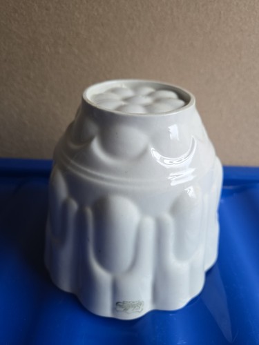 Shelley jelly mould pb103 - mould.,