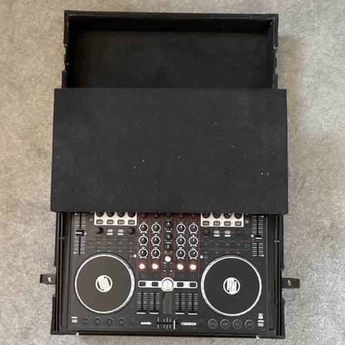 Reloop terminal mix - 4, serato