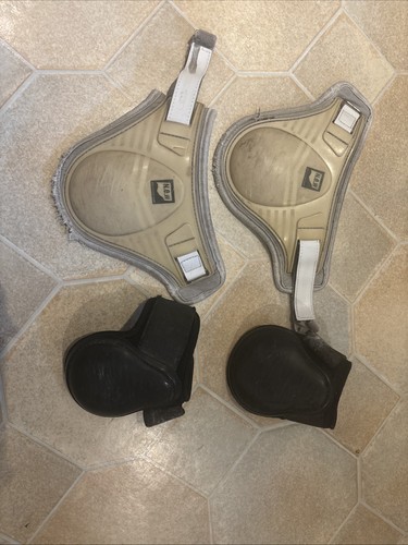 Pairs large fetlock - of,
