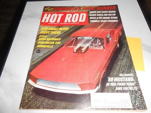 Hot rod nov 1967 plymouth - hot,