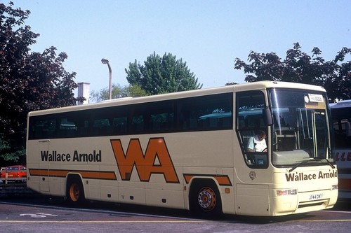 Wallace arnold j744cwt - arnold, bus