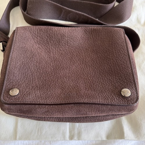 Loewe pebble messenger medium - messenger,