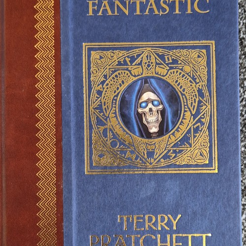 Terry pratchett the light - pratchett,,