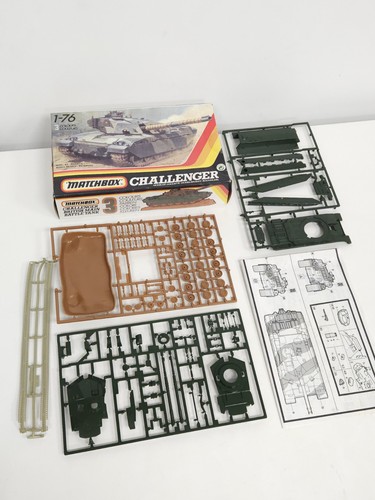 Matchbox challenger - 1:76,