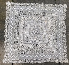 ANTIQUE Maltese Bobbin lace