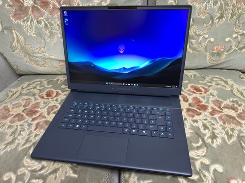 Alienware area ultra 7 - area-51,