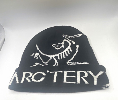 Arc teryx black knit - arc'teryx, logo