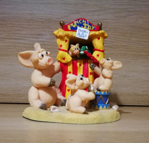 Piggin friends - friends, 'piggin'