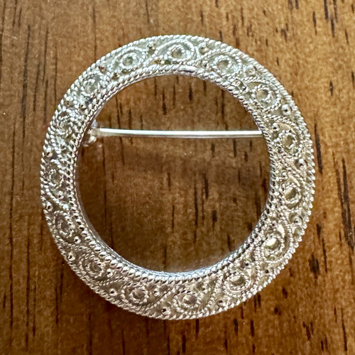 Vintage crown trifari signed - crown,