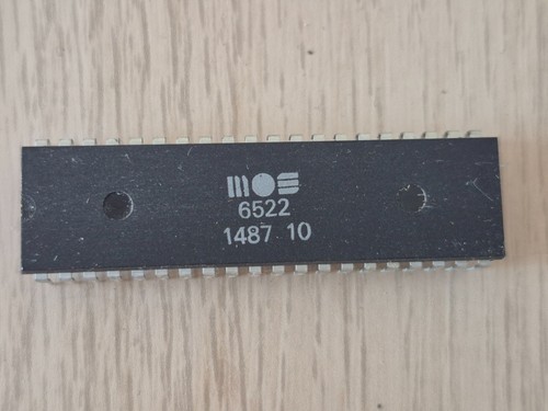 Commodore c64 c128 - ✅, /