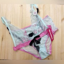 Cosmopolitan Bra and Panty Set. Size Medium, New with tags.