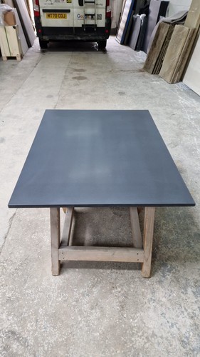Black granite honed 1370mm - honed, x