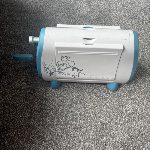 Cuttlebug die cutting - die,
