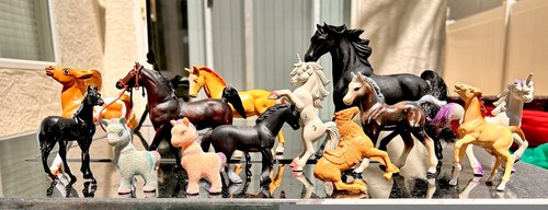 Vintage plastic toy horses - vintage,
