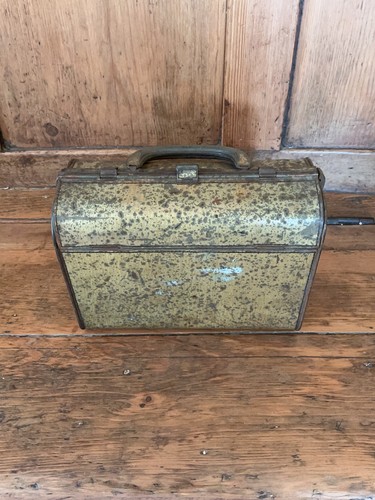 Antique huntley and palmers - and,