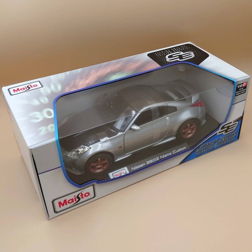 Nissan fairlady z350 - 1/18,