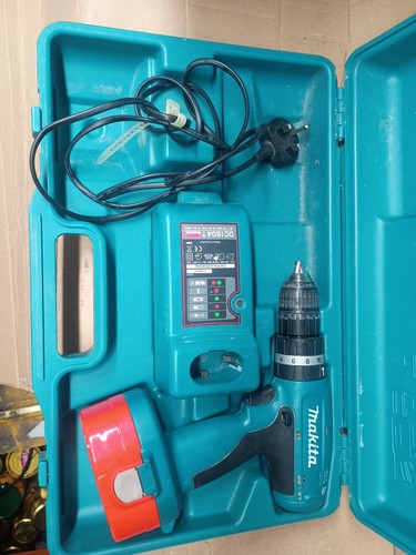 Makita 8390d drill set - 8390d,