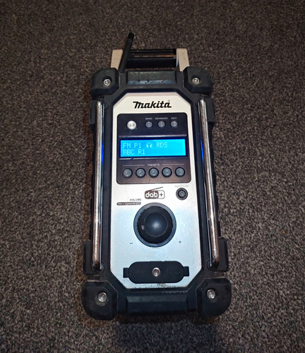 Makita dmr110n portable radio - dmr110n,