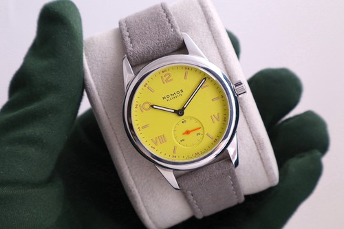 Nomos glashutte club - nomos,