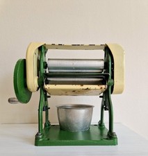 Vintage 1950s Metal Mangle in