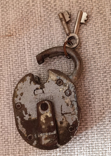 Chubb grey heavy padlock - grey,