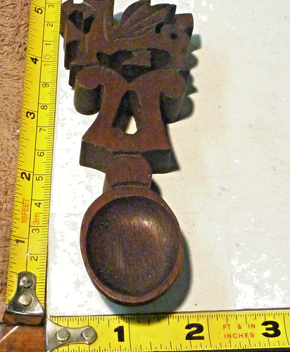 Vtg genuine hand - vtg, hand-carved