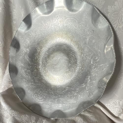 Silver metal round - silver, in