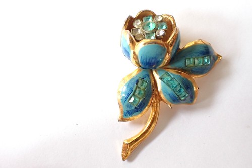 Vintage signed coro camellia - coro,
