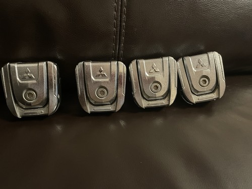 Mitsubishi l200 clips mounting - mitsubishi,