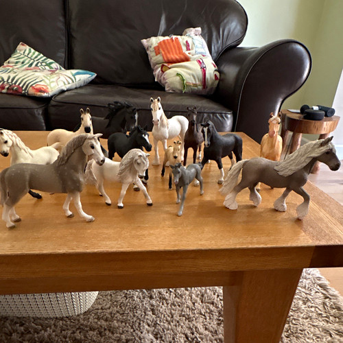 Schleich horses job lot - 13,