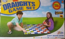 GIANT DRAUGHTS GAME SET GREAT