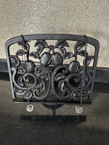 Vintage black cast iron - black,