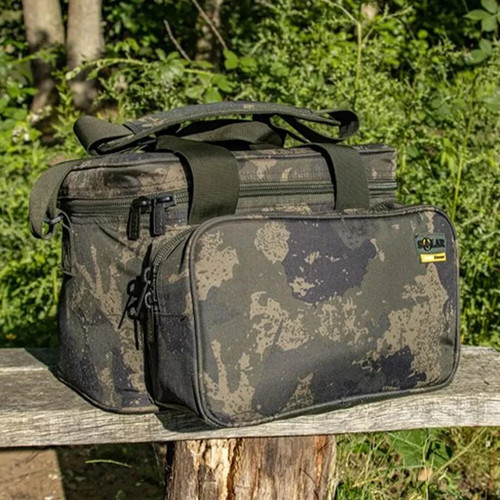 Solar tackle south - tackle,