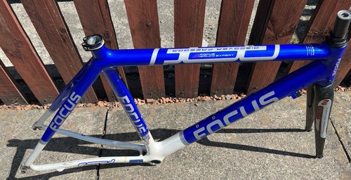 Focus izalco expert - izalco,