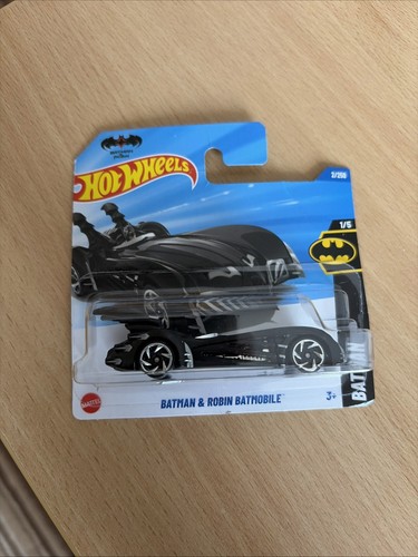 Hotwheels batman robin - batman, &