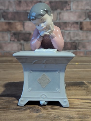 Rare nao lladro first - rare,