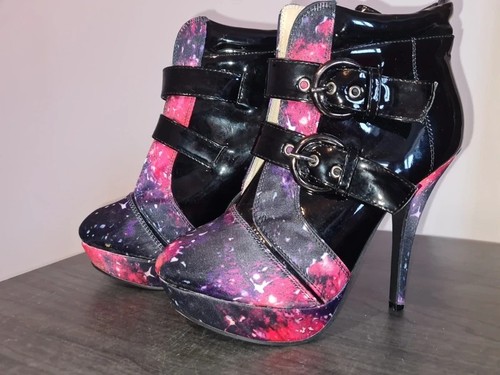 Show story boots size 5 - -,