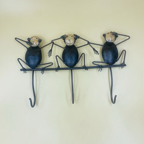 Vintage metal three wise - metal,