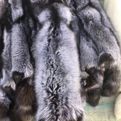 Tanned silver fox skin - tanned,