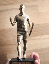 Novak Djokovic sculpture  Champion de Tennis Serbe Cadeau Original